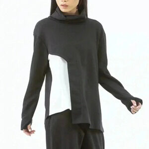 Lotus Eaters Womens Turtleneck Athleisure Sweatshirt